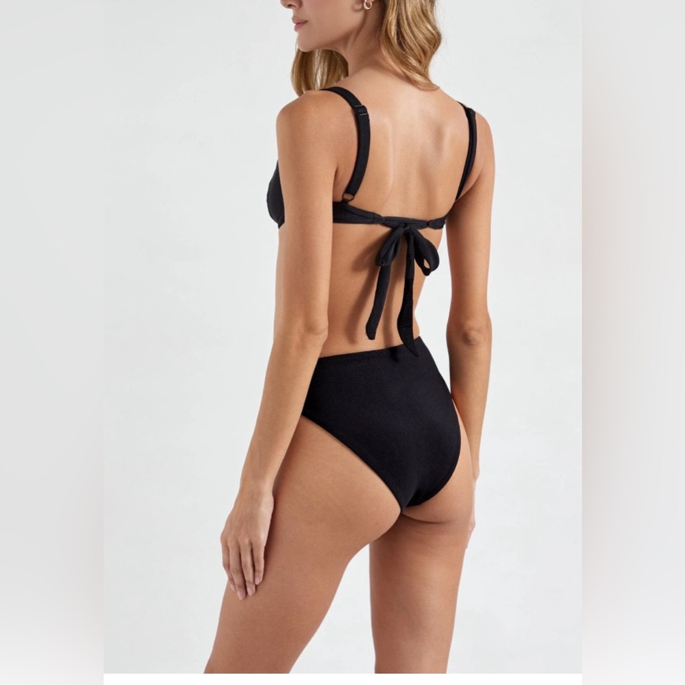 Oneone swimwear Taylor bottoms